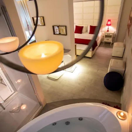 Town House Spagna- Luxury With Jacuzzi Bath 게스트하우스