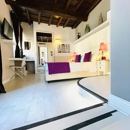 Town House Spagna- Luxury With Jacuzzi Bath Casa de hóspedes *
