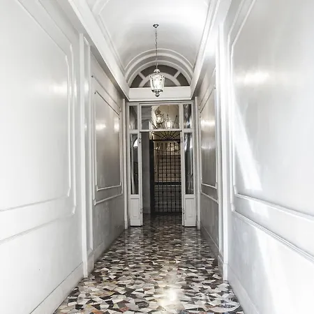 Casa de hóspedes Town House Spagna- Luxury With Jacuzzi Bath Roma