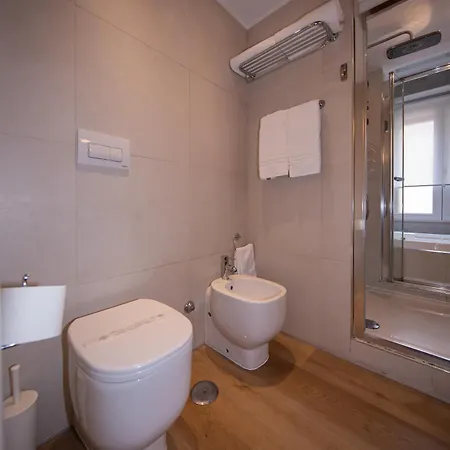 Town House Spagna- Luxury With Jacuzzi Bath Casa de hóspedes